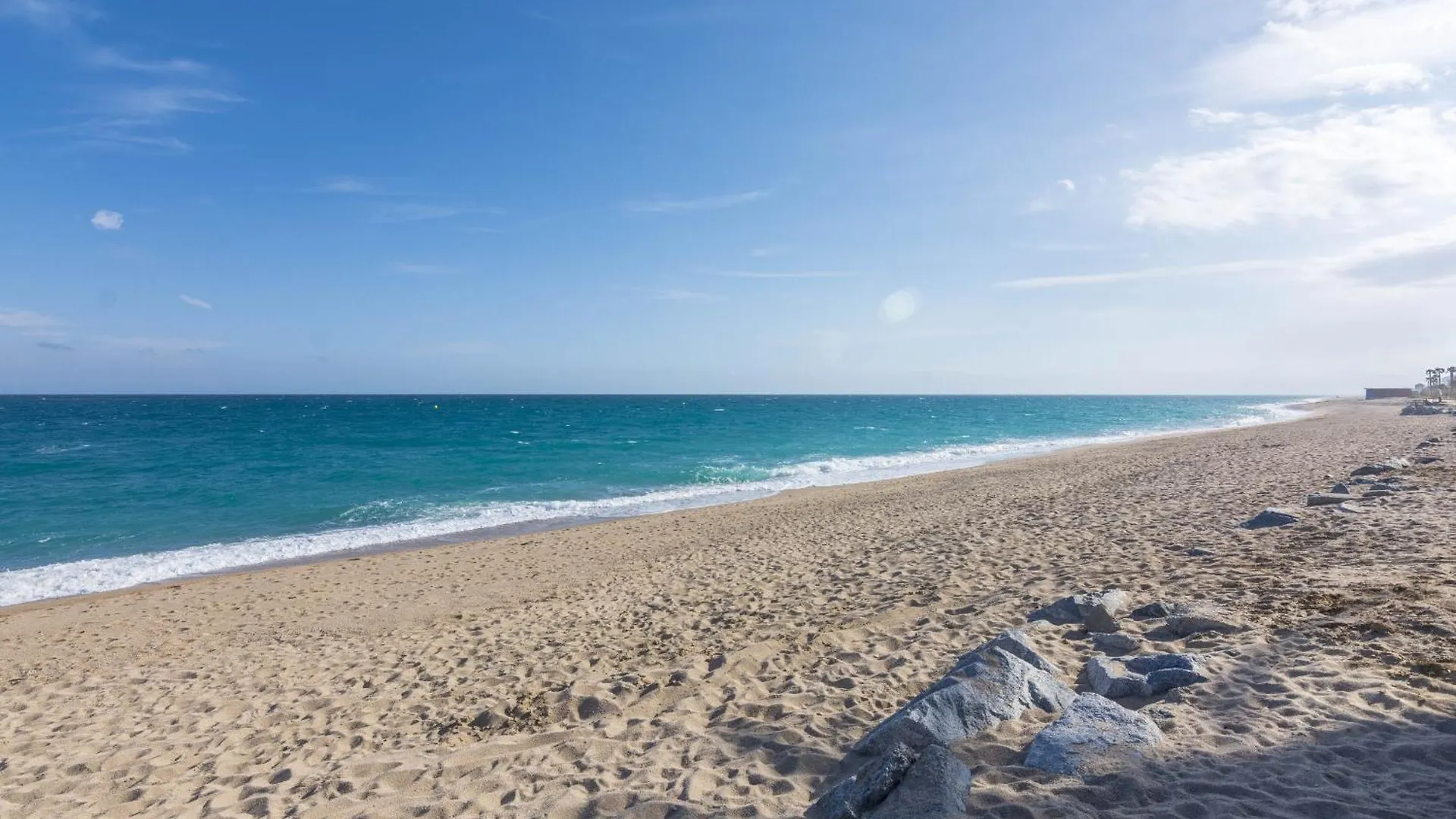 Homeholidaysrentals Olai - Costa Barcelona Pineda de Mar Spain