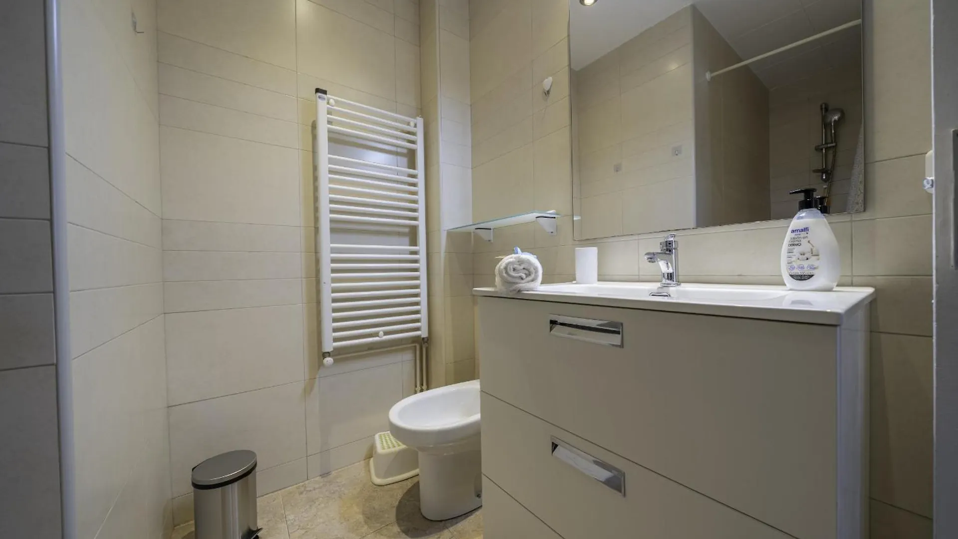 Apartment Homeholidaysrentals Olai - Costa Barcelona Pineda de Mar Spain